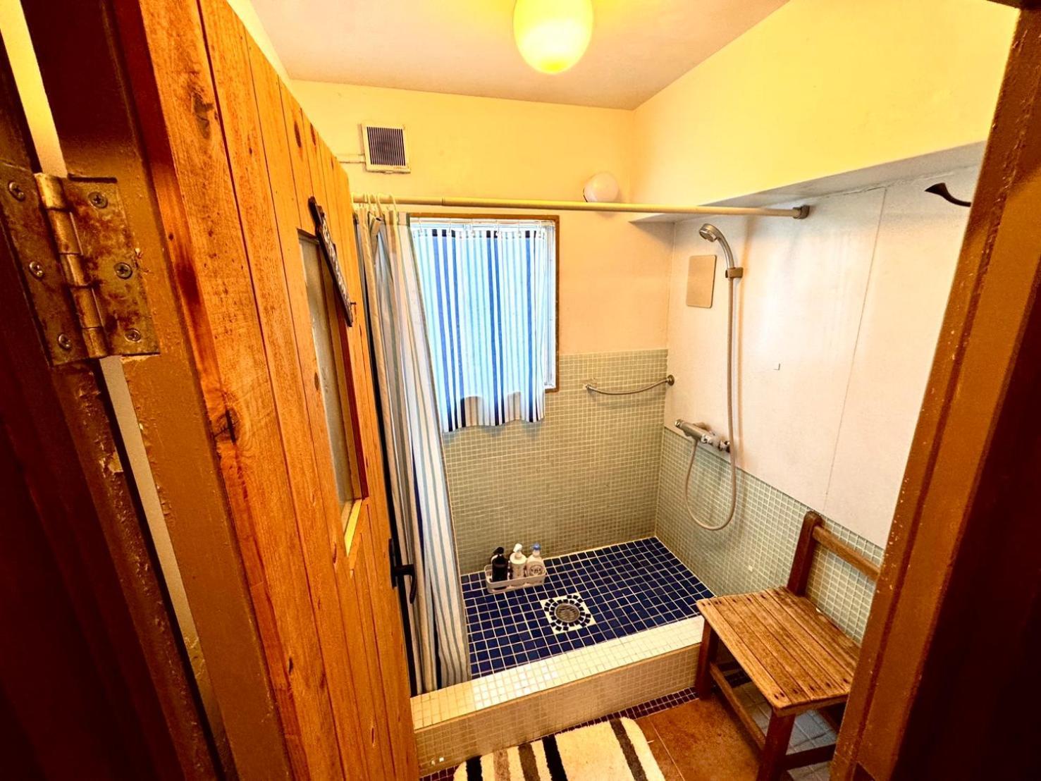 Roku Hostel Hiroshima Esterno foto