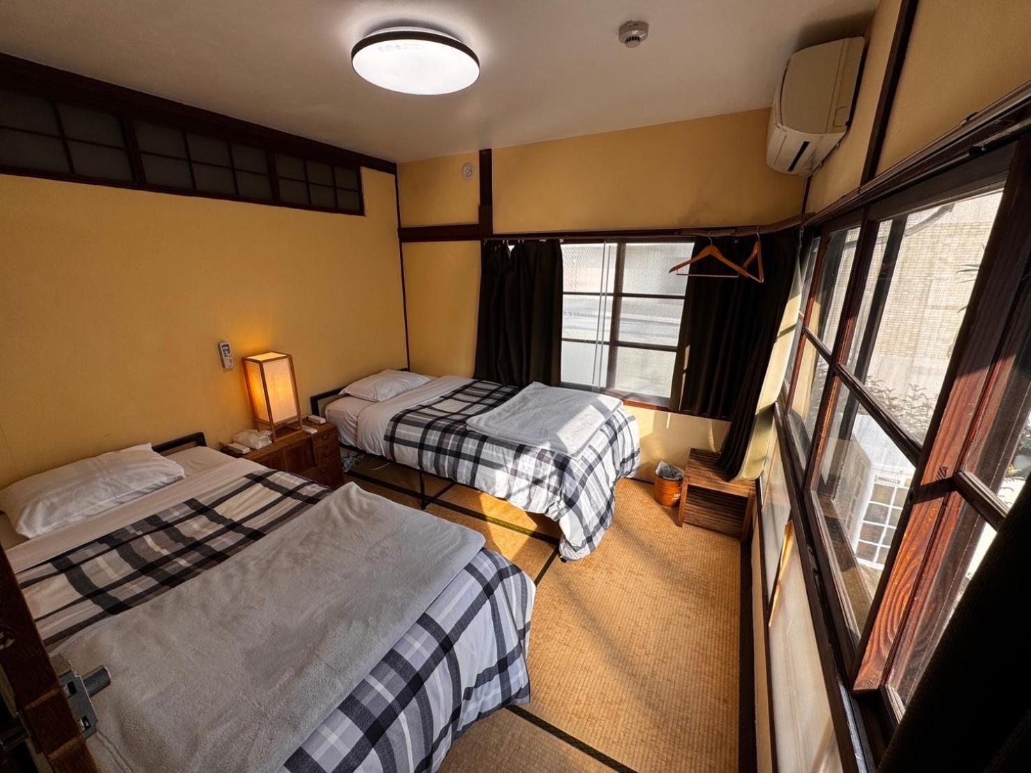 Roku Hostel Hiroshima Esterno foto